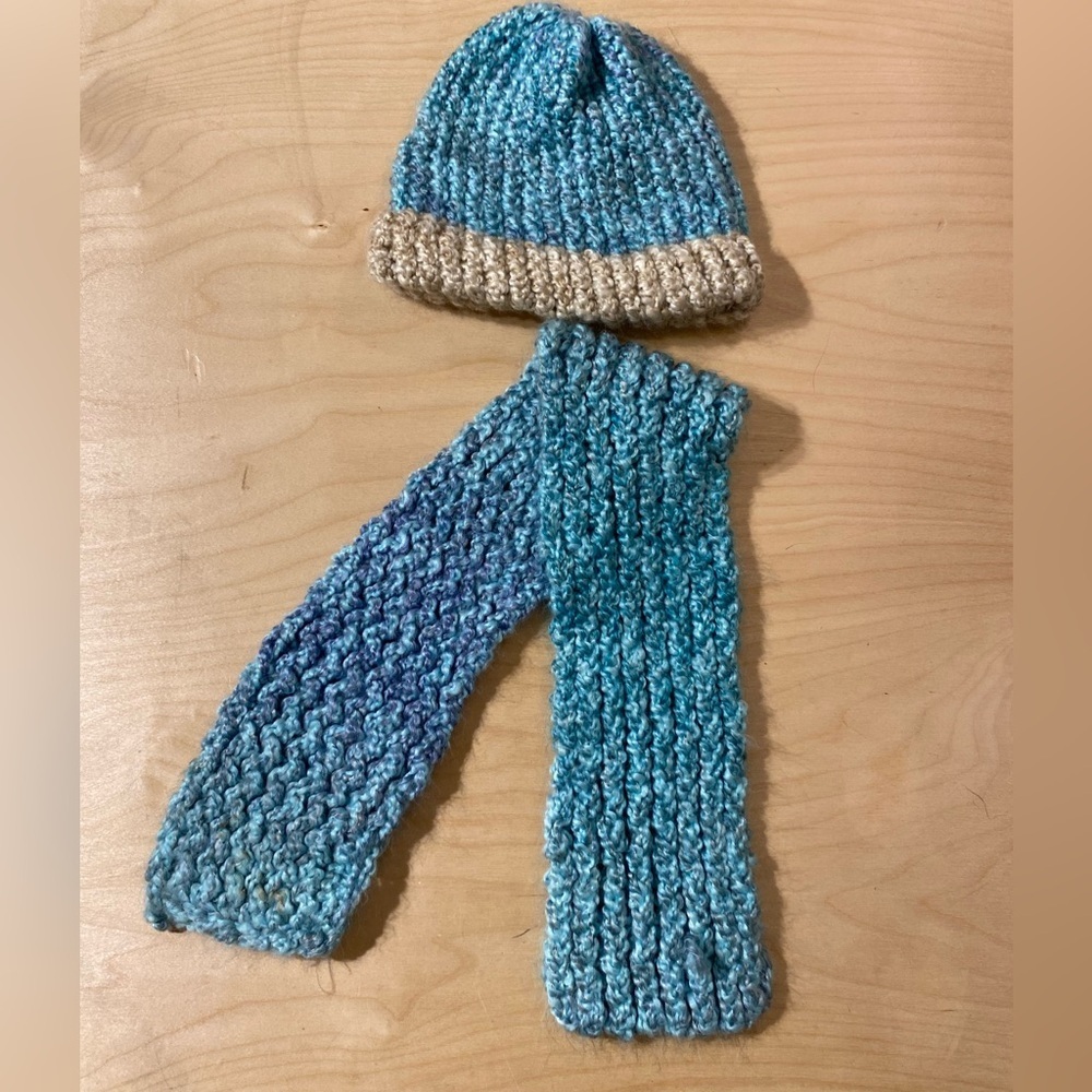 Kid Crochet Toboggan and Scarf Set (JX)